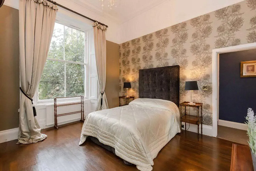 Maindoor Flat Nestled In Heart Of Stockbridge Apartment Edinburgh United Kingdom
